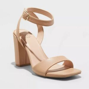 A new day women’s size 7.5 medium tan sal platform heels wedges